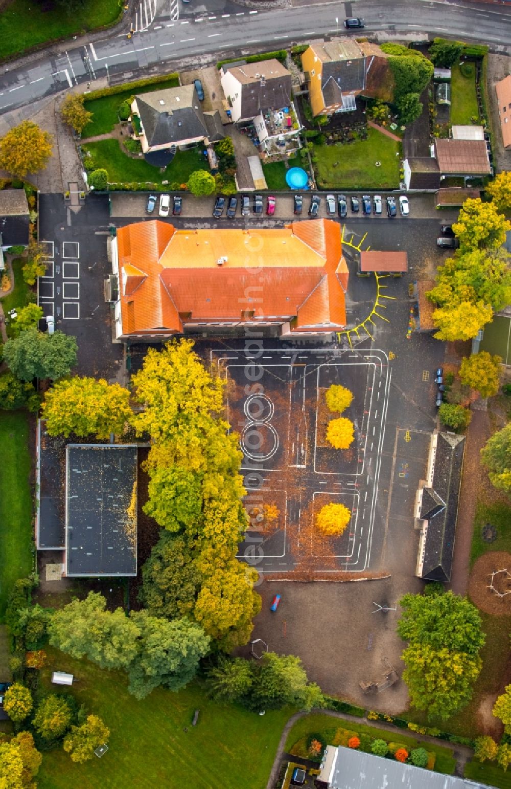 Hamm from above - School building of the Lessingschule GS in Hamm in the state North Rhine-Westphalia