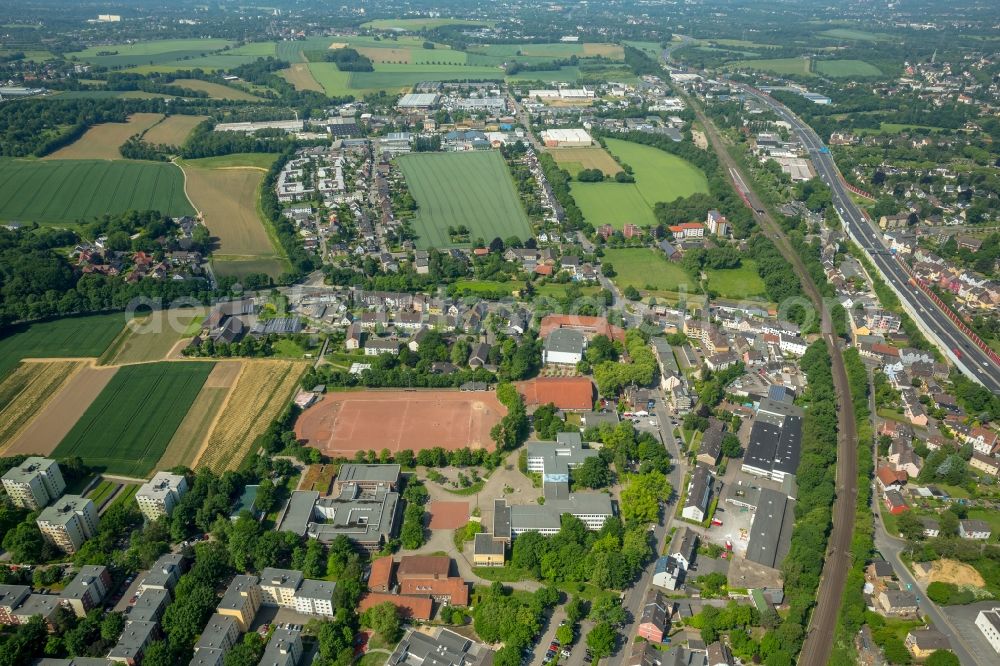 Bochum from above - School building of the Maria-Sibylla-Merian-Gesamtschule and of Hellweg-Schule Staedt. Gymnasium on Lohackerstrasse in Bochum in the state North Rhine-Westphalia, Germany