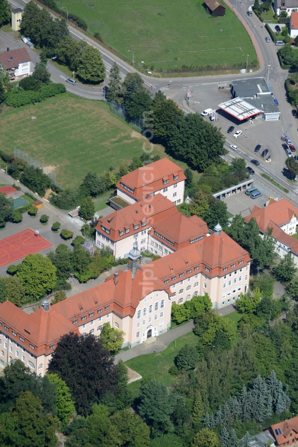 Aerial photograph Backnang - School building of the Moerickeschule / Rickhardt Realschule in Backnang in the state Baden-Wuerttemberg. moerikeschule-backnang /