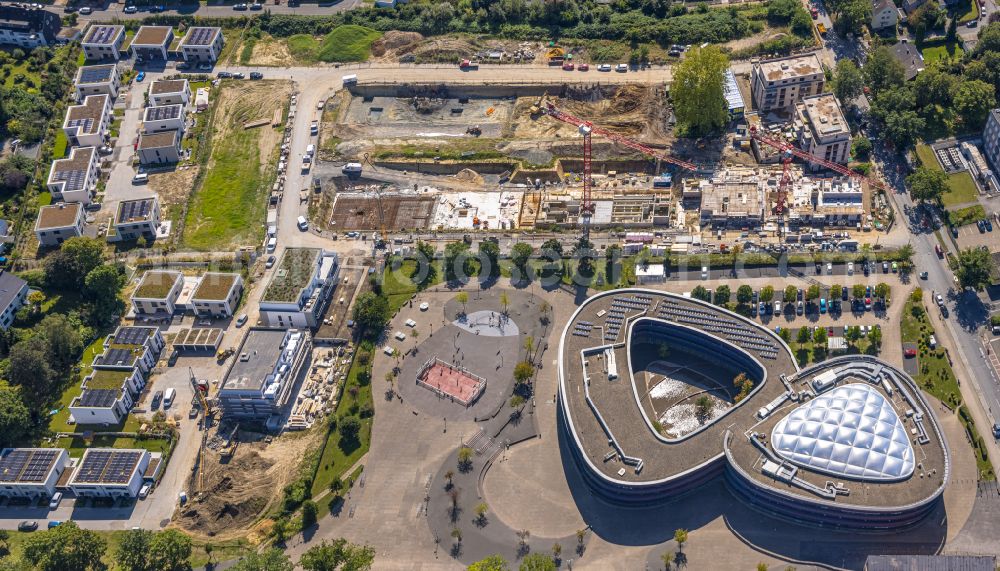 Aerial photograph Bochum - School building Neues Gymnasium Bochum on Querenburger Strasse in the district Wiemelhausen in Bochum in the Ruhr area in the state North Rhine-Westphalia, Germany