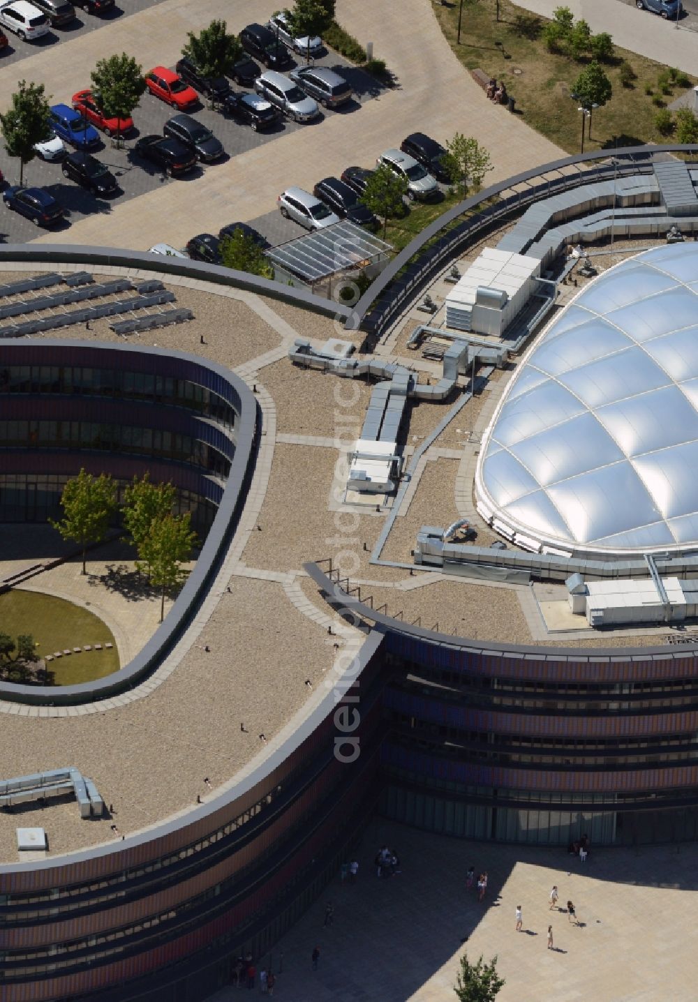 Aerial image Bochum - School building of the Neues Gymnasium Bochum an der Querenburger Strasse in Bochum in the state North Rhine-Westphalia