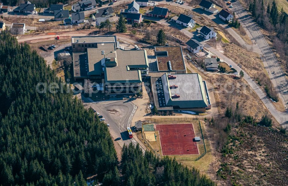 Furtwangen im Schwarzwald from the bird's eye view: School building of the Otto-Hahn-Gymnasium with Realschule Furtwangen in Furtwangen im Schwarzwald in the state Baden-Wuerttemberg, Germany