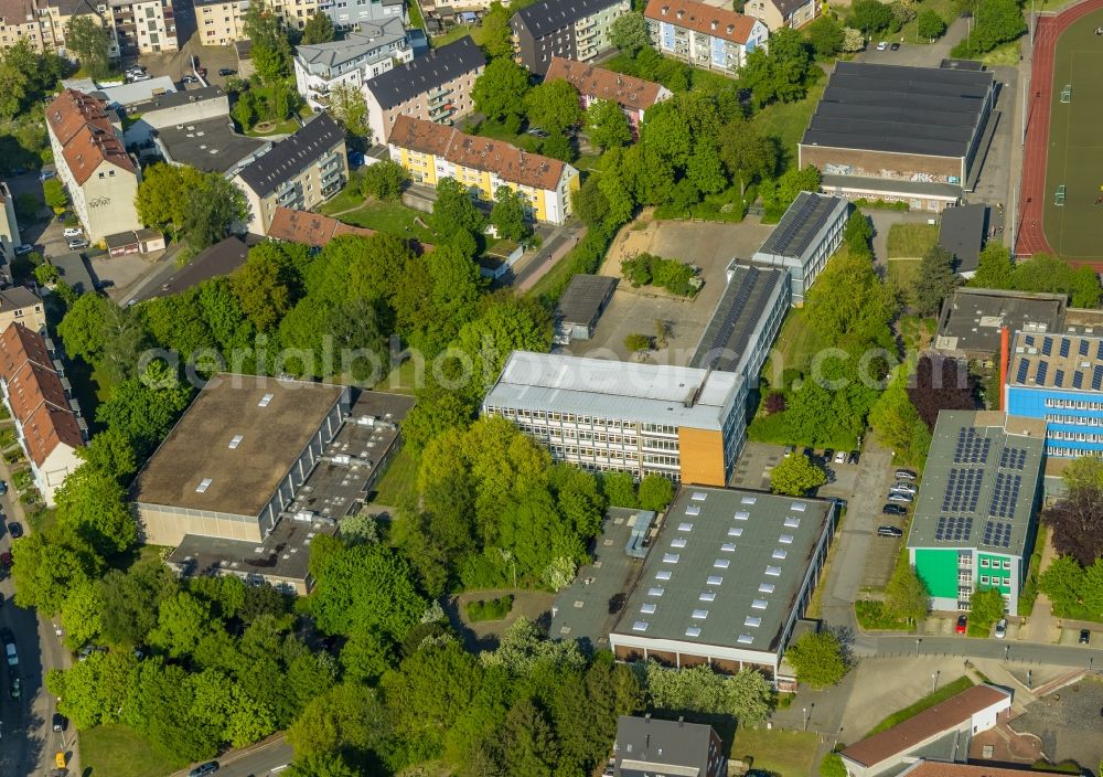 Aerial photograph Witten - School building of the Otto-Schott-Realschule Am Viehmarkt in Witten in the state North Rhine-Westphalia, Germany