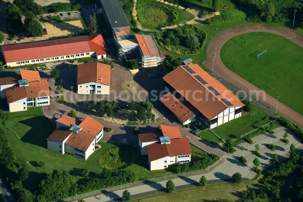 Hoppegarten from above - School building of the Peter Joseph Lenne Oberschule on Von-Canstein-Strasse in the district Dahlwitz-Hoppegarten in Hoppegarten in the state Brandenburg, Germany