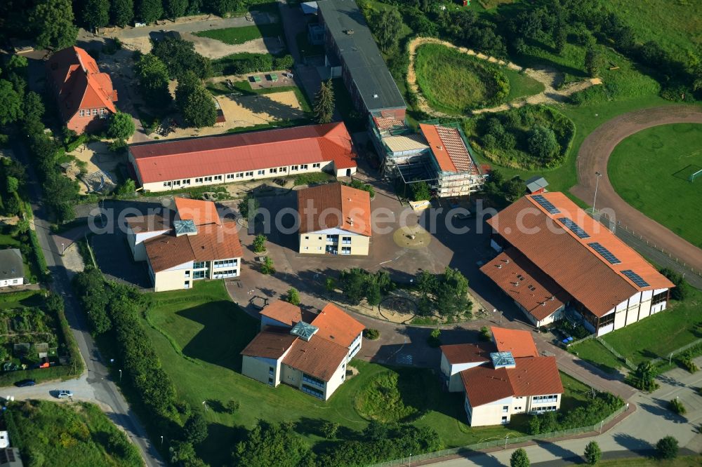 Aerial image Hoppegarten - School building of the Peter Joseph Lenne Oberschule on Von-Canstein-Strasse in the district Dahlwitz-Hoppegarten in Hoppegarten in the state Brandenburg, Germany