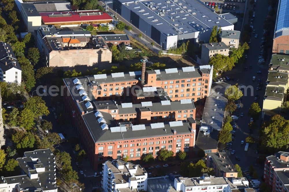 Berlin from the bird's eye view: School building of the Phorms Campus Berlin Mitte in the district Mitte in Berlin, Germany