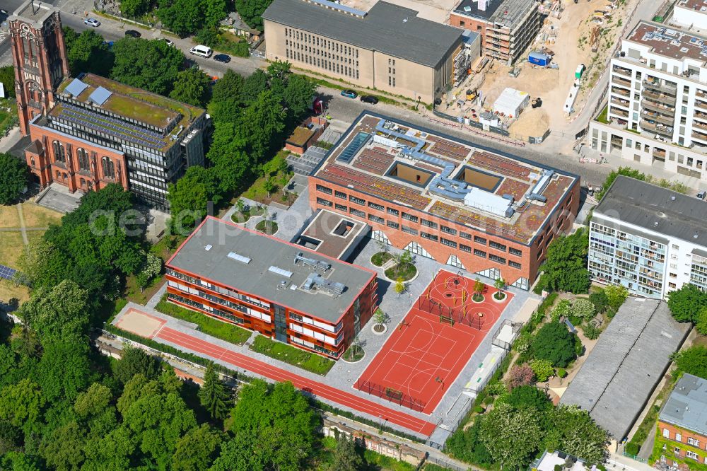 Aerial image Berlin - School building on Pufendorfstrasse in Berlin, Germany