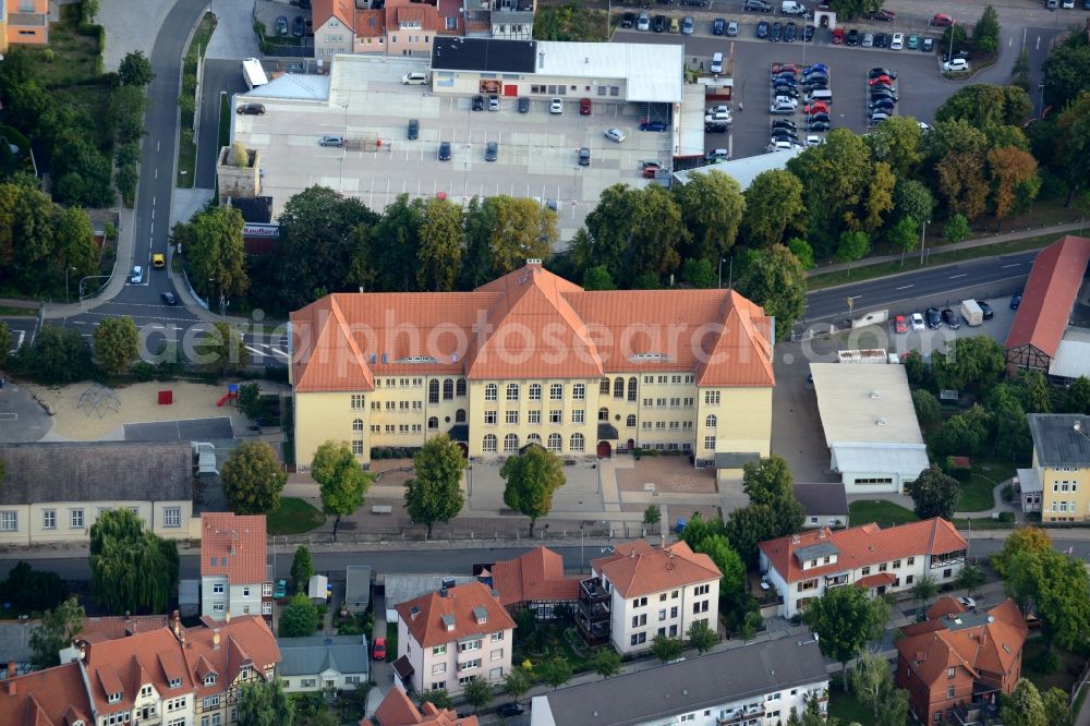 Aerial photograph Bad Langensalza - School building Puschkinstrasse - Poststrasse in Bad Langensalza in the state Thuringia