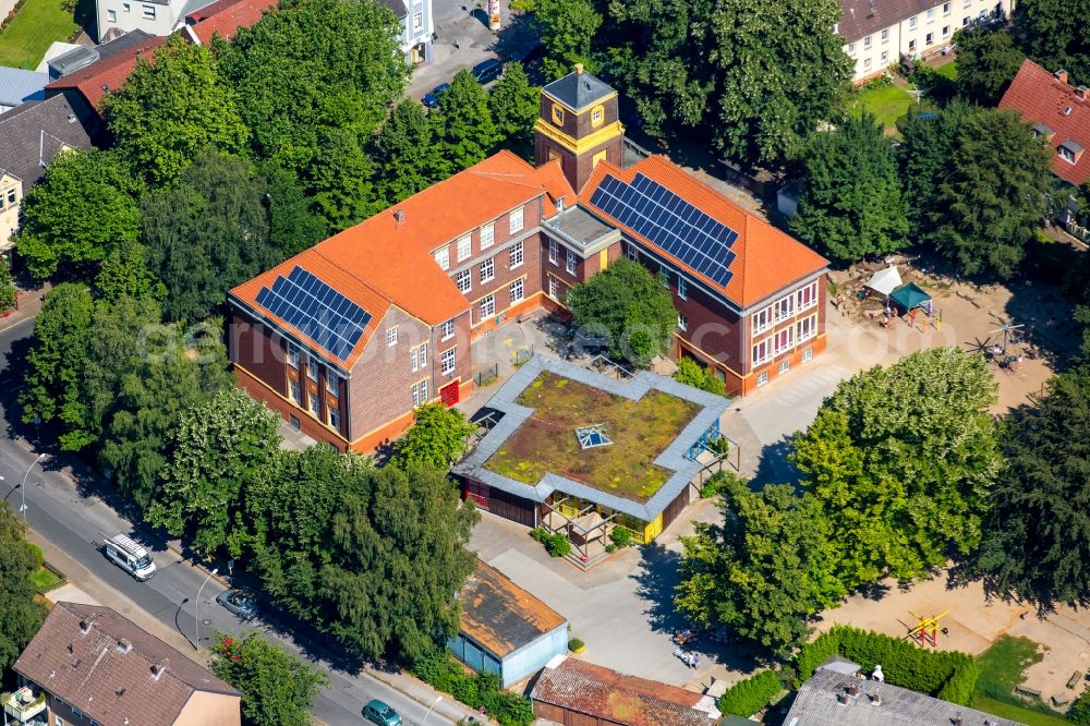 Aerial photograph Gladbeck - School building of the Regenbogenschool in Gladbeck in the state North Rhine-Westphalia