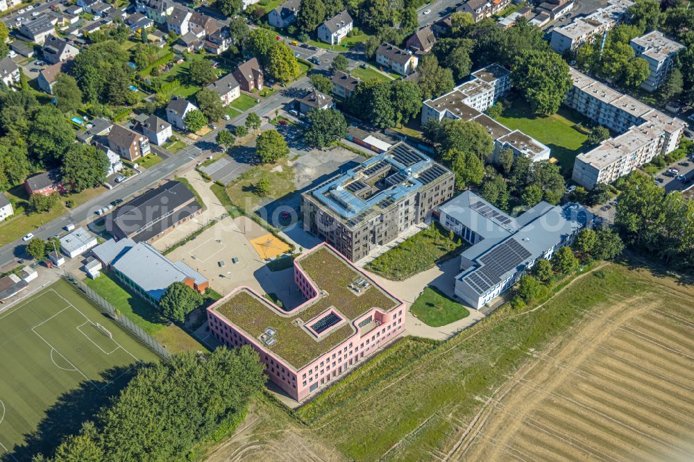 Aerial image Bodelschwingh - School building of the Reinoldi-Gesamtschule on street Im Odemsloh in Bodelschwingh at Ruhrgebiet in the state North Rhine-Westphalia, Germany