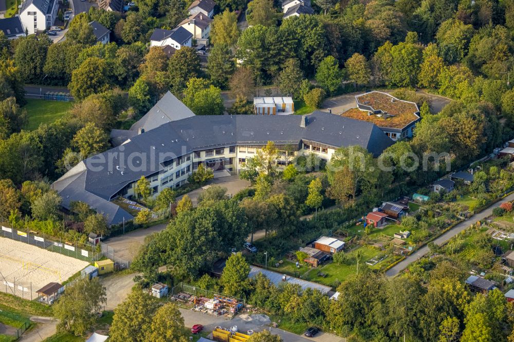 Siegen from above - School building of the Rudolf Steiner Schule Siegen - Freie Waldorfschule e.V at the Kolpingstrasse in Siegen in the state North Rhine-Westphalia