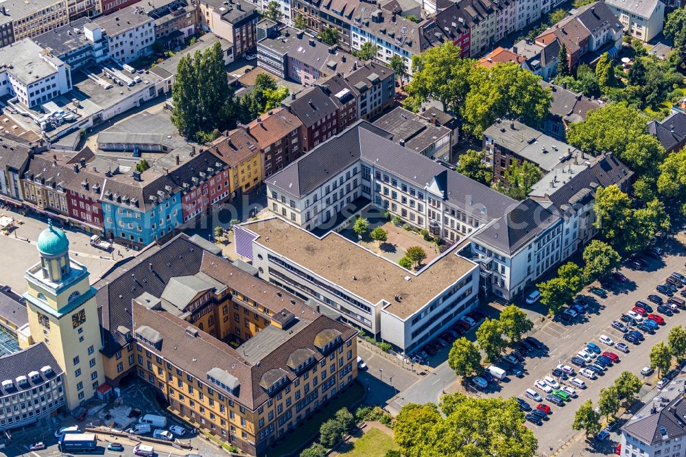 Aerial image Witten - School building of the Schiller-Gymnasium Witten on Breddestrasse in the district Bommern in Witten in the state North Rhine-Westphalia, Germany