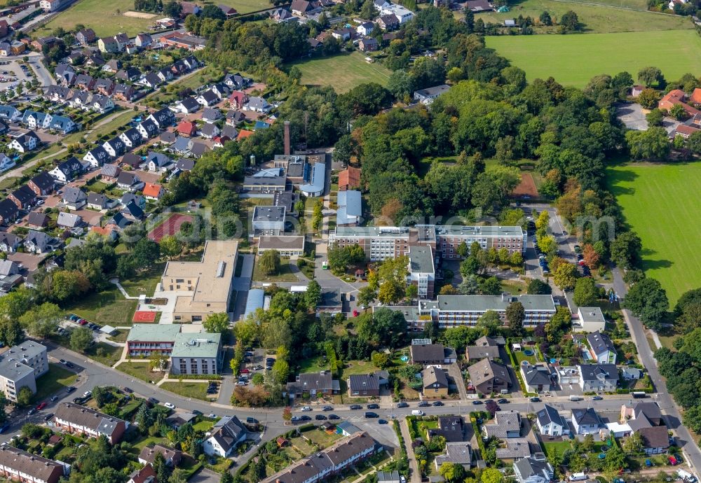 Hamm from above - School building of the Schule im Heithof in the Heithofer Allee in Hamm in the state North Rhine-Westphalia, Germany