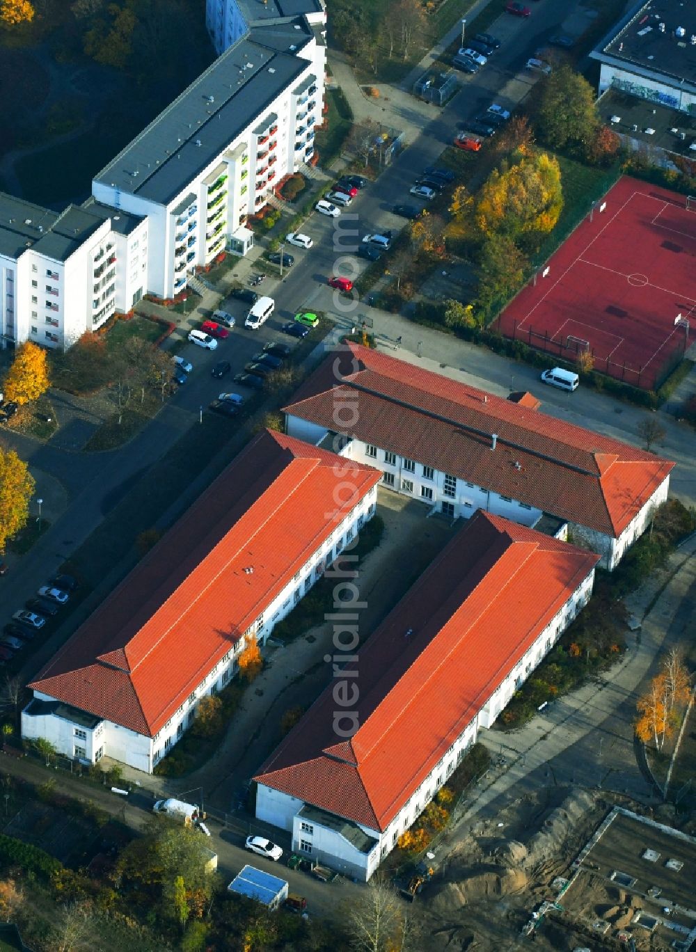 Berlin from the bird's eye view: School building of the Schule on Rosenhain in the district Hellersdorf in Berlin, Germany