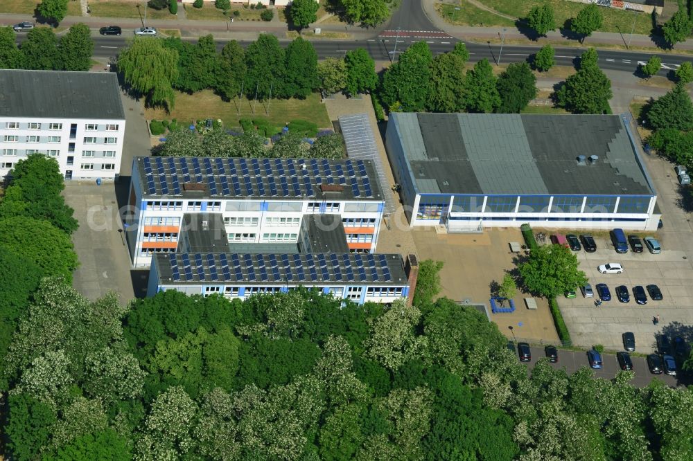 Magdeburg from the bird's eye view: School building of the Sportgymnasium und Sportsekundarschule in Magdeburg in the state Saxony-Anhalt