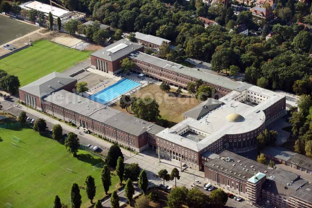 Berlin from the bird's eye view: School building of the Sportschule in Olympiapark - Poelchau-Schule on Prinz-Friedrich-Karl-Weg in Berlin