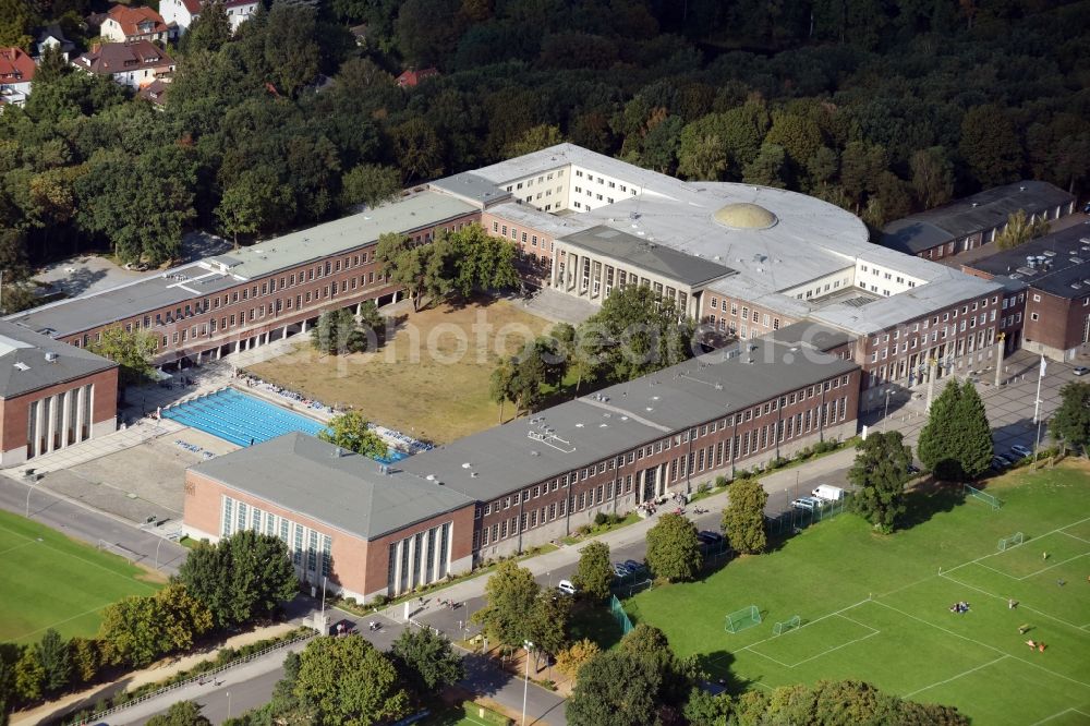 Berlin from the bird's eye view: School building of the Sportschule in Olympiapark - Poelchau-Schule on Prinz-Friedrich-Karl-Weg in Berlin