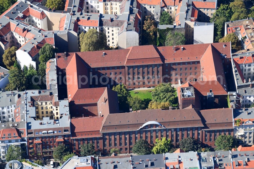 Aerial photograph Berlin - School building of the Staatliche Technikerschule Berlin in Berlin, Germany