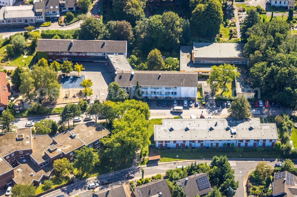 Aerial photograph Gevelsberg - School building of the Stadt Silschede on Brandteich in Gevelsberg in the state North Rhine-Westphalia, Germany