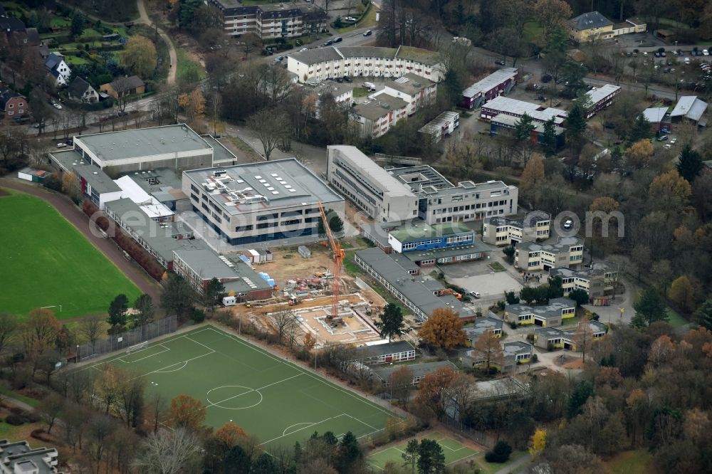 Hamburg from above - School building of the Stadtteilschule Lohbruegge Binnenfeldredder in the district Lohbruegge in Hamburg