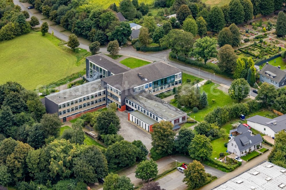 Breckerfeld from the bird's eye view: School building of the St.Jacobus Schule Breckerfeld on Wahnscheider Strasse in Breckerfeld in the state North Rhine-Westphalia, Germany