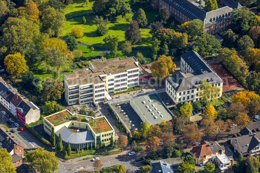 Dinslaken from above - School building of the Theodor-Heuss-Gymnasium on Voerder Strasse in Dinslaken in the state North Rhine-Westphalia, Germany