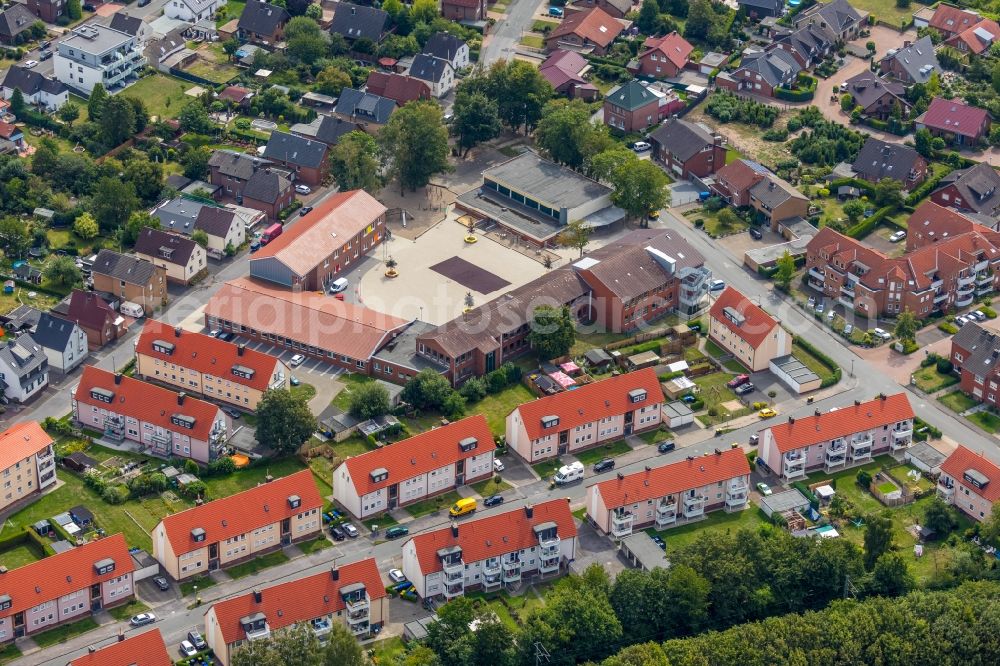 Werne from the bird's eye view: School building of the Uhlandschule on Uhlandstrasse in Werne in the state North Rhine-Westphalia, Germany