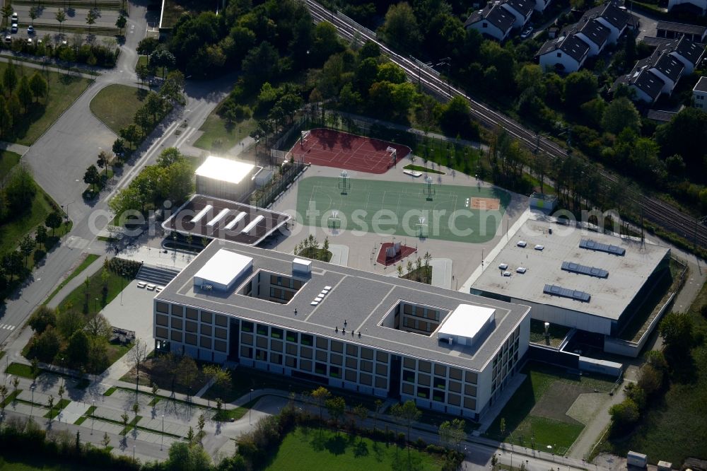 Aerial image Taufkirchen - School building of the Walter-Klingenbeck-Realschule in Taufkirchen in the state Bavaria