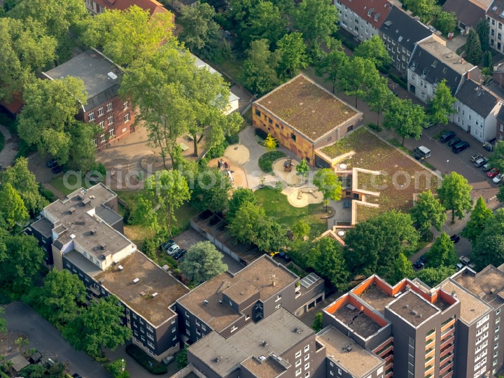 Gelsenkirchen from above - School building of the Wiehagenschule, Open all-day school on Josefstrasse in Gelsenkirchen in the state North Rhine-Westphalia, Germany