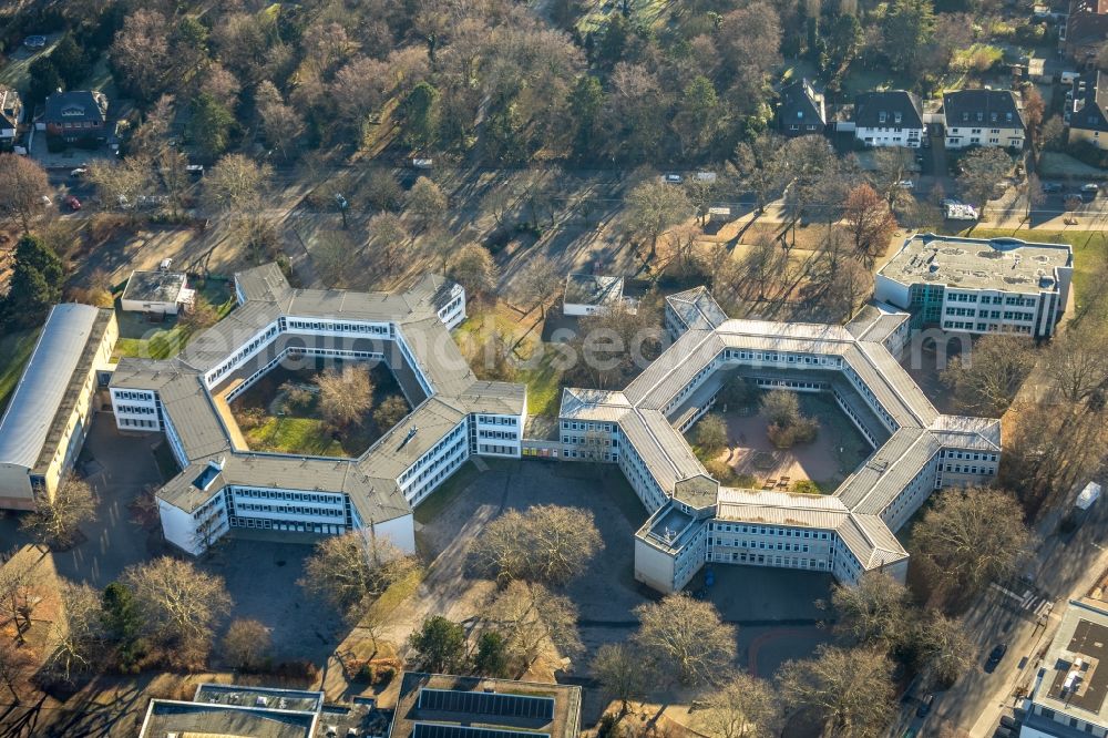 Aerial image Dortmund - School building of the Wilhelm-Roentgen Realschule and the Leibniz-Gymnasium in Dortmund in the state North Rhine-Westphalia, Germany