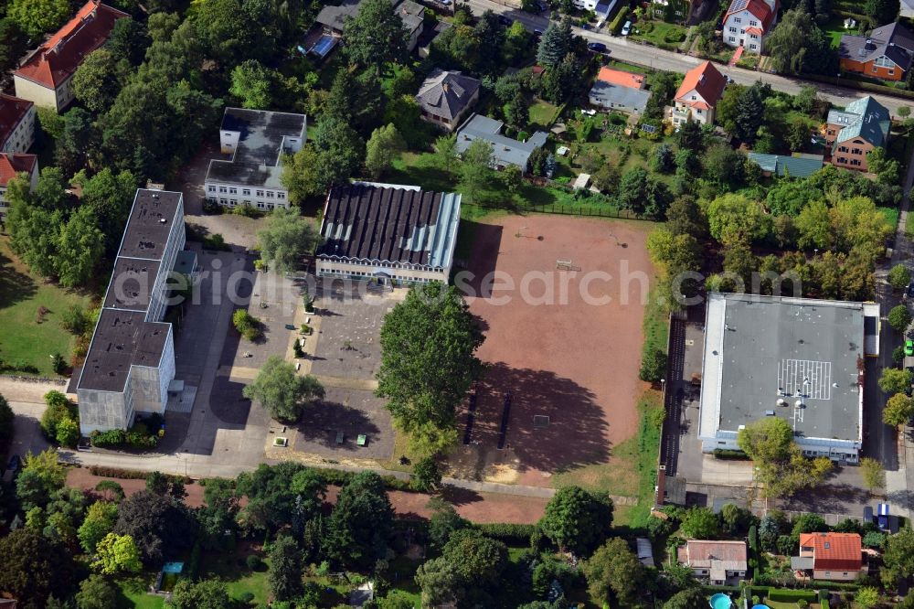 Aerial image Berlin - View of the premises and building of the Merian School at Mittelheide with sports area and schoolyard in Berlin - Koepenick