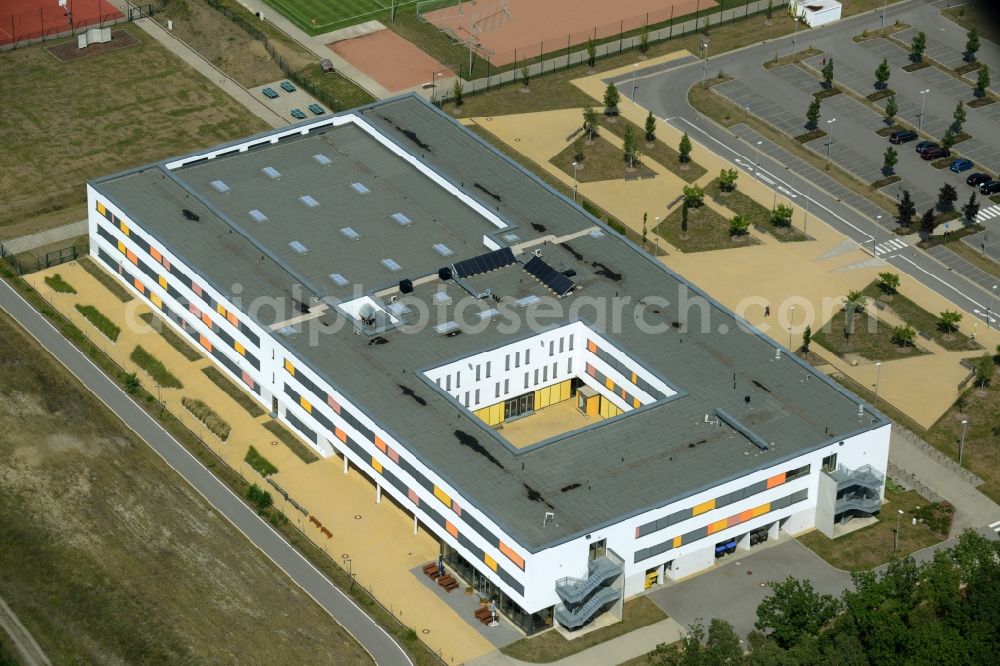 Aerial image Schwarzheide - School grounds and buildings of the education center SeeCampus Niederlausitz in Schwarzheide in the state of Brandenburg. A highschool, a library and sports facilities are part of the complex which is the first passive house school in Germany