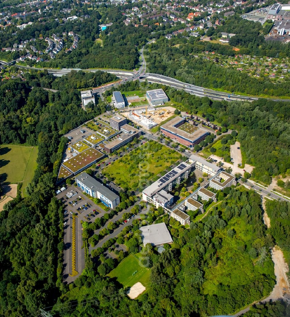 Aerial image Bochum - School grounds and buildings of the EZB Buisness School and the Technische Akademie Wuppertal e.V. in Bochum in the state North Rhine-Westphalia