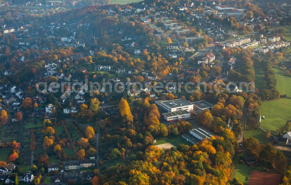 Witten from above - School grounds and buildings of the Hardenstein school of Herbede in Witten in the state of North Rhine-Westphalia