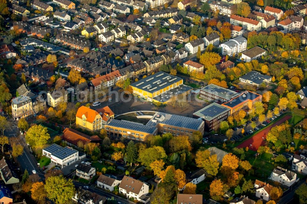 Witten from above - School grounds and buildings of the Holzkamp School in the South of Witten in the state of North Rhine-Westphalia