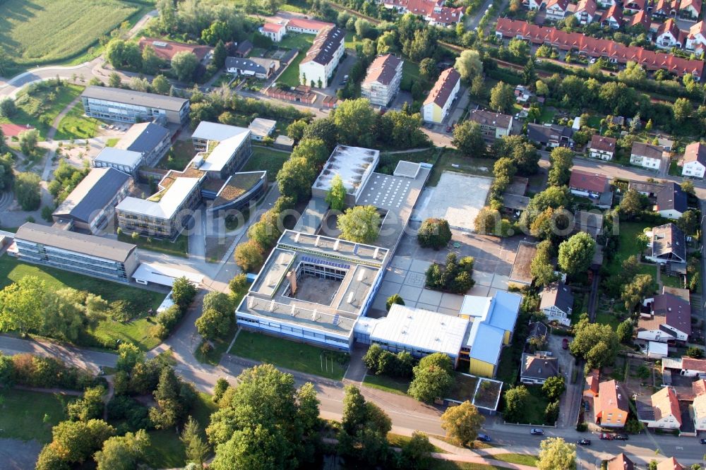 Aerial image Kandel - School grounds and buildings of the IGS and Realschule in Kandel in the state Rhineland-Palatinate