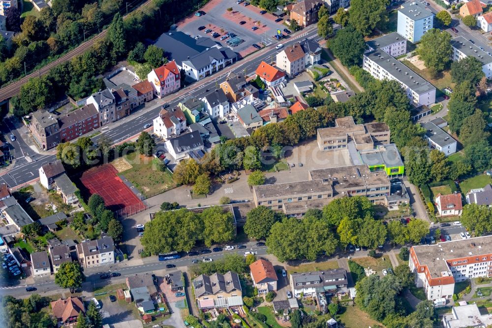 Aerial photograph Hamm - School grounds and buildings of the Karlschule in the Westberger Strasse in Hamm in the state North Rhine-Westphalia, Germany