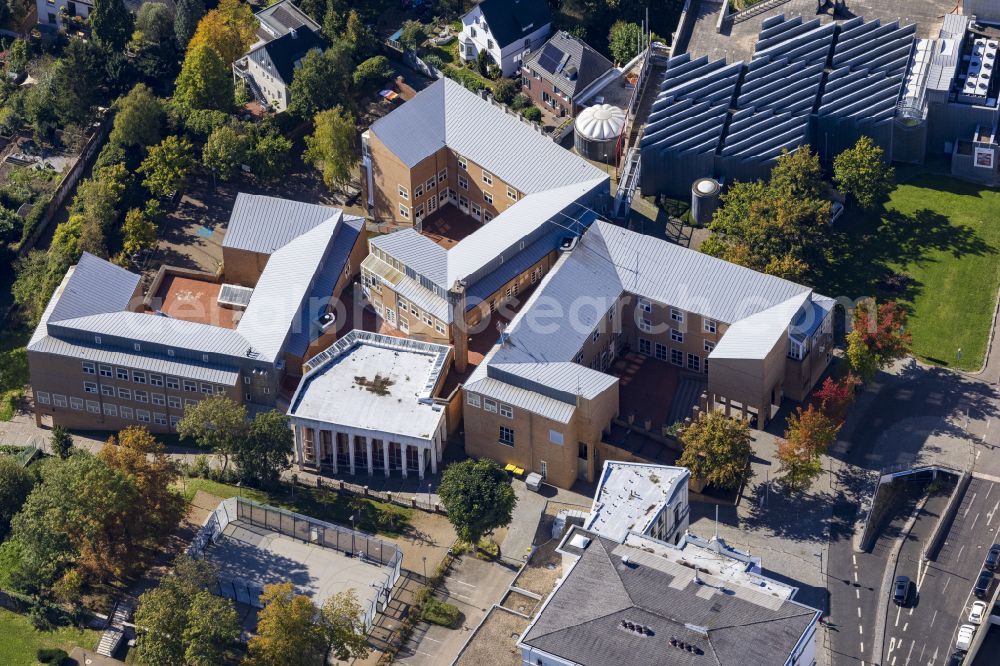 Mönchengladbach from above - School grounds and building complex Stiftisches Humanistisches Gymnasium Moenchengladbach on Abteistrasse in Moenchengladbach in the federal state of North Rhine-Westphalia, Germany