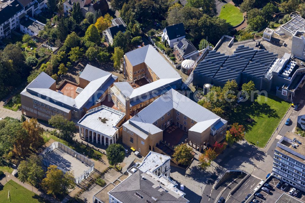 Mönchengladbach from the bird's eye view: School grounds and building complex Stiftisches Humanistisches Gymnasium Moenchengladbach on Abteistrasse in Moenchengladbach in the federal state of North Rhine-Westphalia, Germany