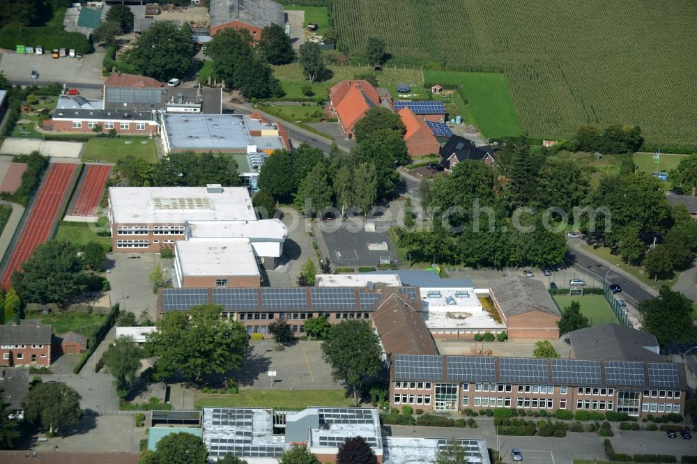 Aerial photograph Freren - School grounds and buildings of the Paul- Moor- Schule and the Franziskus- Demann- Schule in Freren in the state Lower Saxony