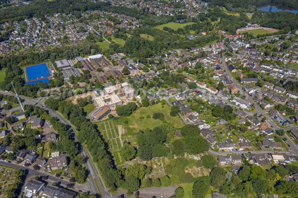 Dinslaken from above - New school grounds and building complex of the secondary school in the Gustav-Heinemann school center in Dinslaken in the federal state of North Rhine-Westphalia - NRW, Germany