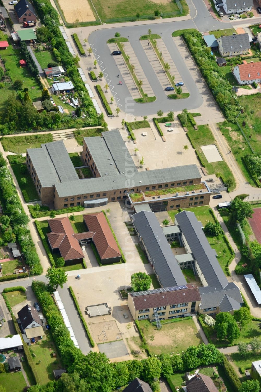 Ratekau from above - School grounds and buildings of the Realschule in Ratekau in the state Schleswig-Holstein