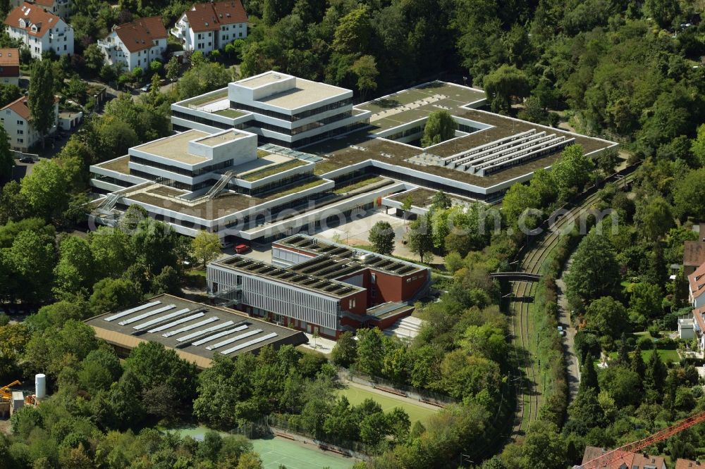 Aerial photograph Stuttgart - School grounds and buildings of the school center on Heilbronner Strasse in Stuttgart in the state of Baden-Wuerttemberg. The center includes Werner-Siemens-School and the Business School North