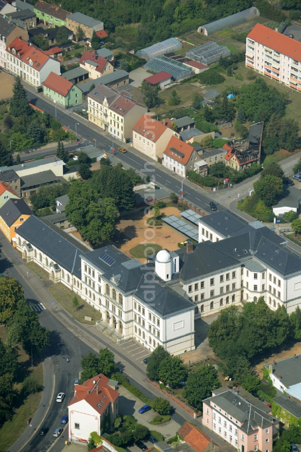 Aerial image Großenhain - School grounds and buildings of the Werner-Von-Siemens- Gymnasium in Grossenhain in the state of Saxony