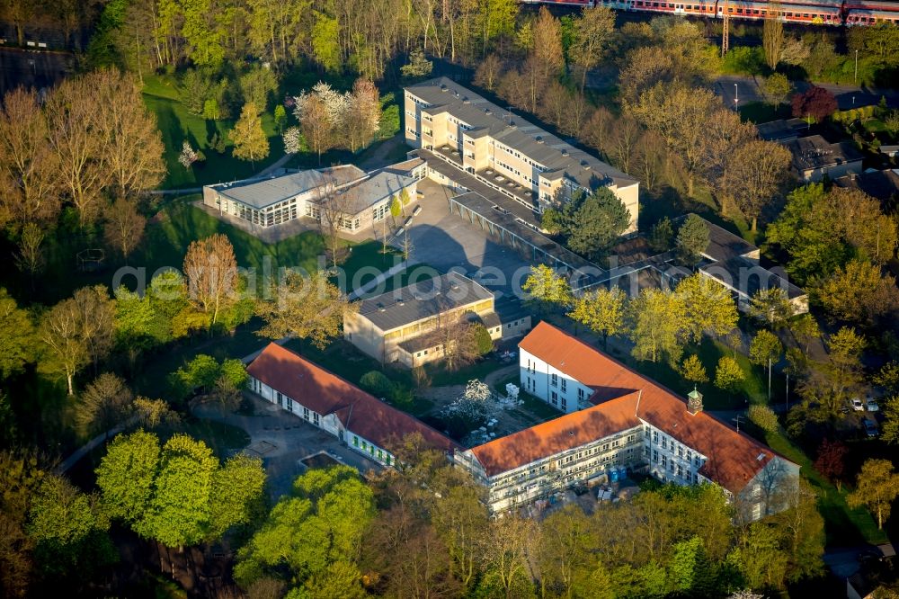 Aerial image Hamm - Premises of Geistschule and former Parkschule school - now Anne-Frank-Schule - in Hamm in the state of North Rhine-Westphalia