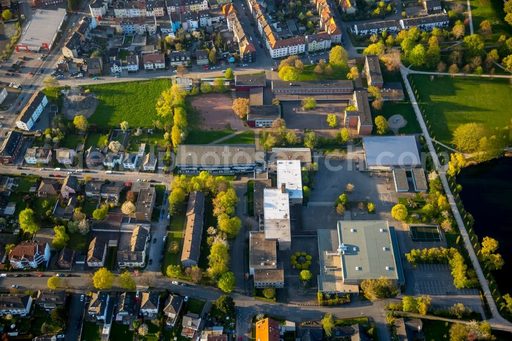 Aerial photograph Hamm - Premises of the Maerkisches Gymnasium school on Friedrich-Ebert-Park in Hamm in the state of North Rhine-Westphalia