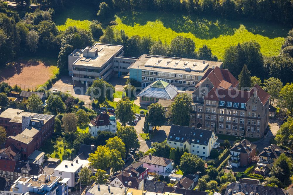 Aerial photograph Schwelm - School building of the Maerkisches Gymnasium in Schwelm in the state of North Rhine-Westphalia