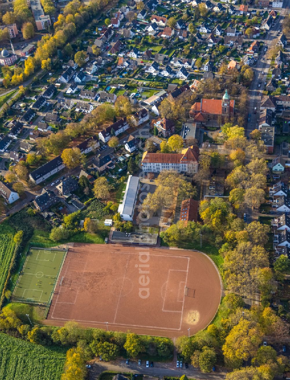 Gelsenkirchen from above - School building and sports field Sekundarschule Hassel on street Valentinstrasse in the district Hassel in Gelsenkirchen at Ruhrgebiet in the state North Rhine-Westphalia, Germany