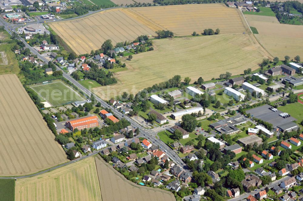 Unna from above - Schulungszentrum mit Lagerhalle an der Kamener Straße in Unna in Nordrhein-Westfalen / North Rhine-Westphalia. Ein Projekt der Unternehmensgruppe Markus Gerold.