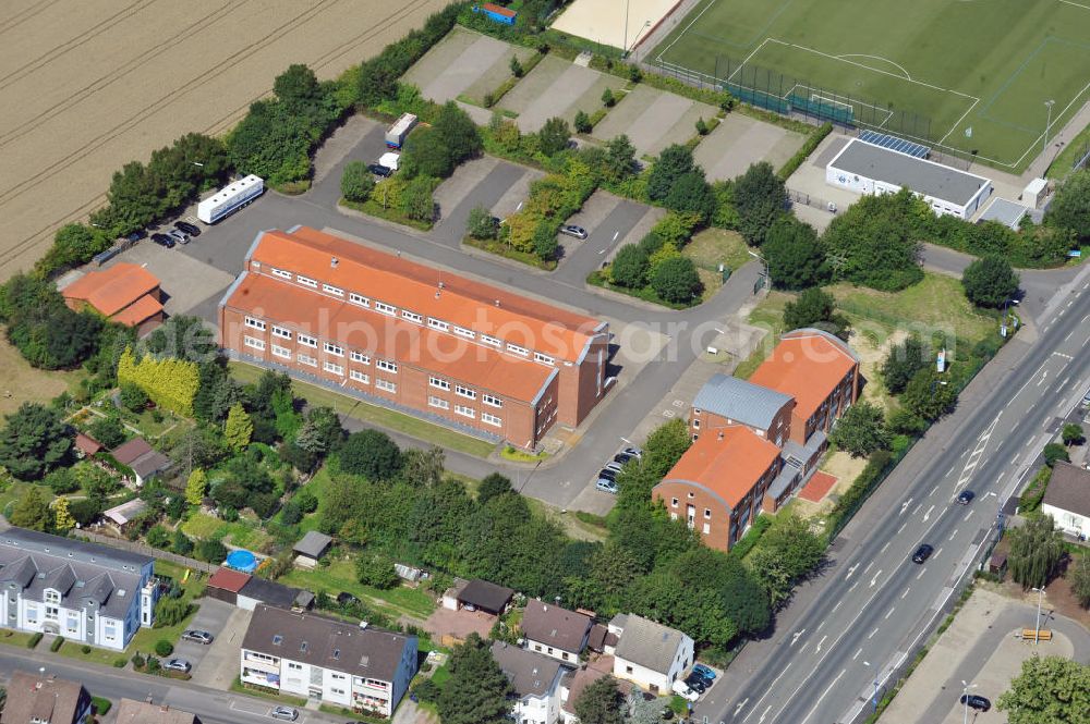 Unna from above - Schulungszentrum mit Lagerhalle an der Kamener Straße in Unna in Nordrhein-Westfalen / North Rhine-Westphalia. Ein Projekt der Unternehmensgruppe Markus Gerold.